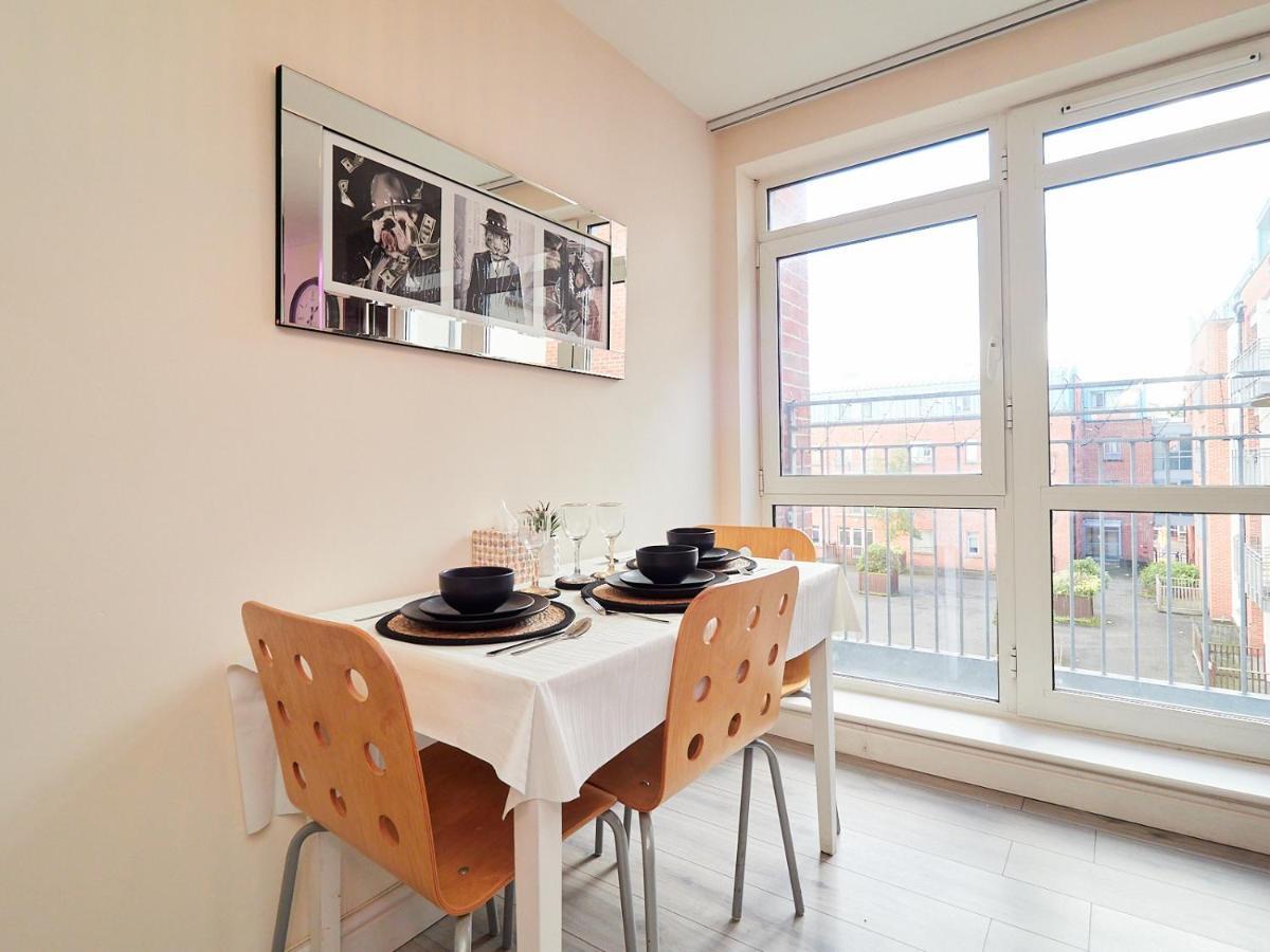 Beauchamp Suite In Coventry City Centre Cv1 For Contractors Professionals Tourists Relocators Students And Family Esterno foto